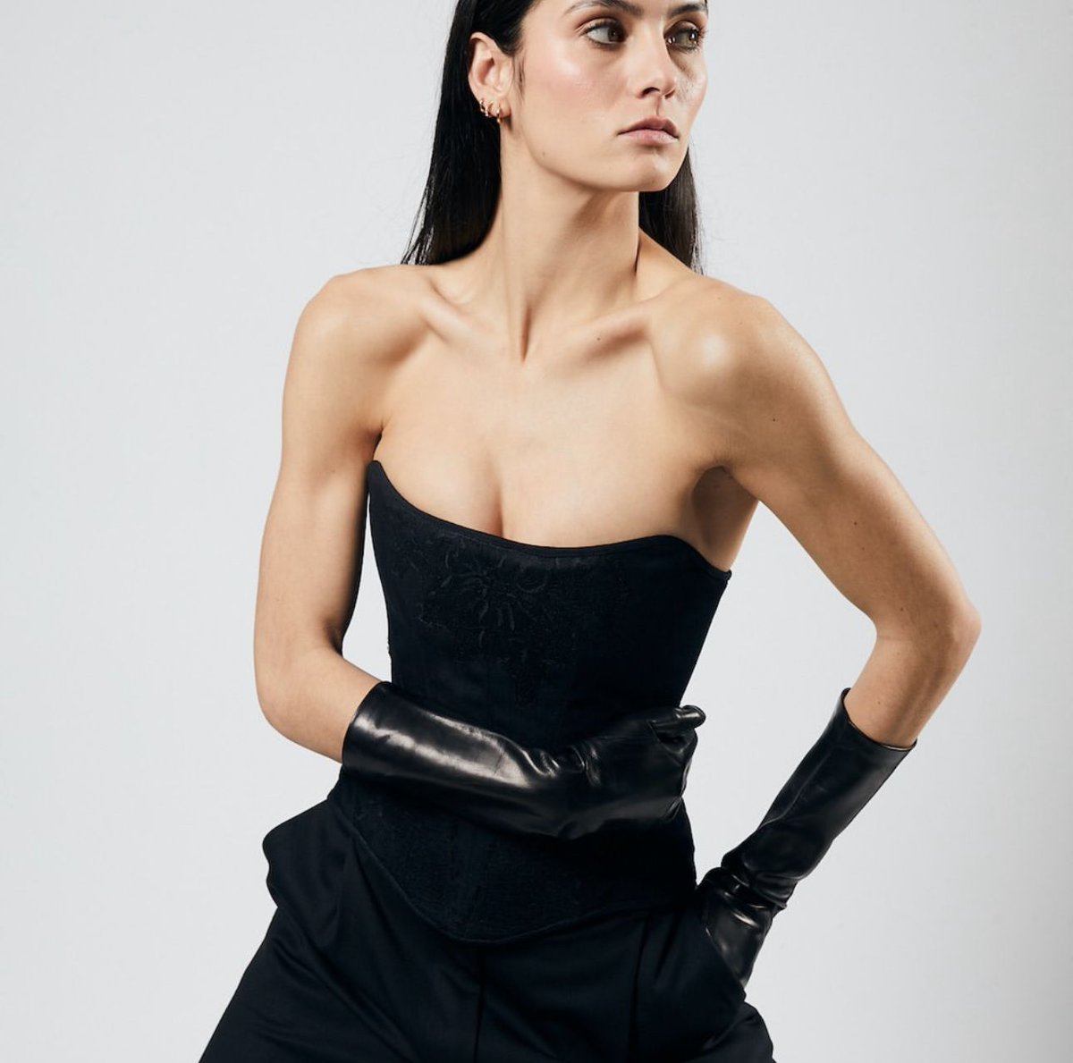 Spooky season just got infinitely more luxe. 🦇 Be the chicest witch, or just the best dressed, in offerings from FrancesKa and Karma Gloves. Shop now at janesvanity.com