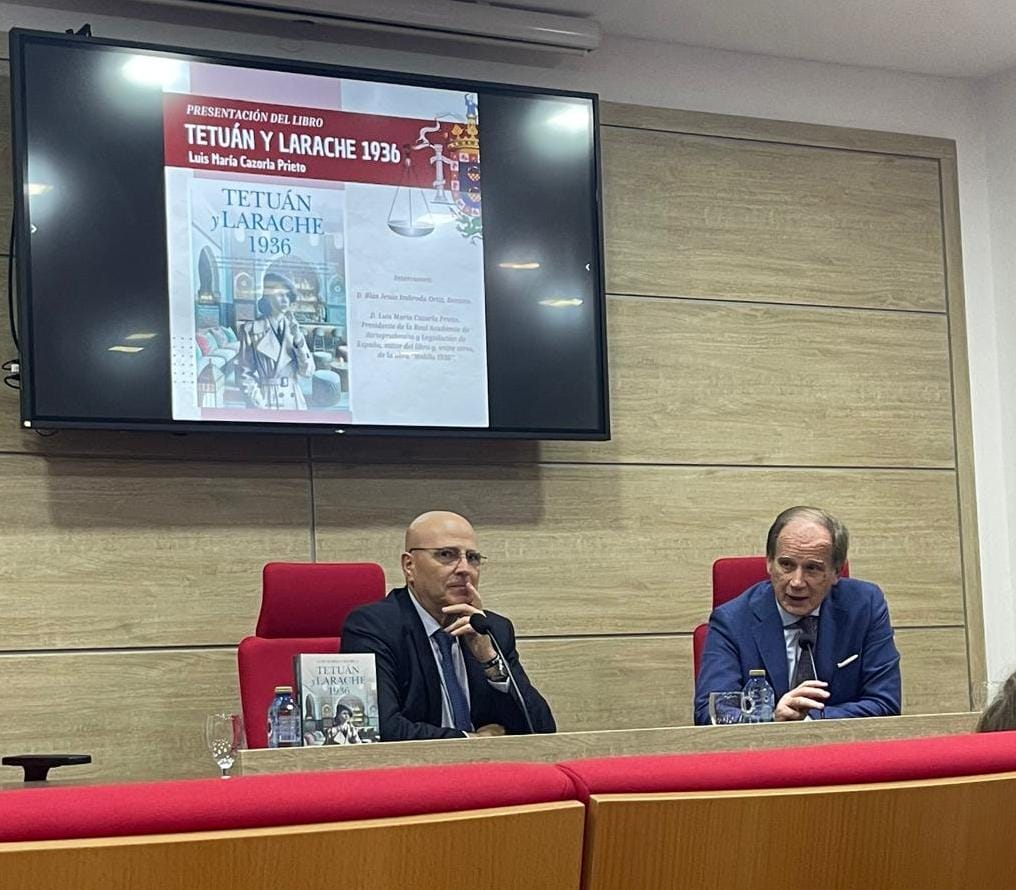 Hoy hemos presentado en el Colegio de Abogados el libro "Tetuán y Larache 1936" de Luis María Cazorla, Presidente de la Real Academia de Jurisprudencia y Legislación de España. Es su séptima novela histórica. Es un jurista extraordinario, intelectual y con una profunda cultura.