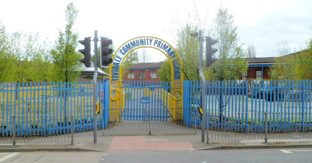 OldburyWMP's tweet photo. A nurture session saw officers from Oldbury neighbourhood team visit Tividale Community Primary, fostering positive relationships and promoting community safety.
#WMNow
@sandwellcouncil
@SandwellPolice https://t.co/IAQ3ZMqDgi