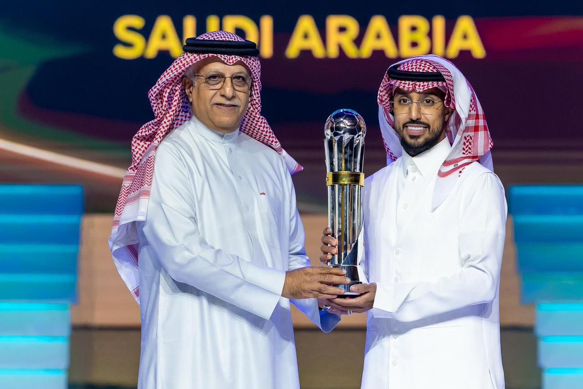 ليلة آسيوية مميزة في الرياض 🇸🇦

نبارك للاتحاد السعودي لكرة القدم حصوله على جائزة أفضل اتحاد وطني في قارة آسيا، وللنجم سالم الدوسري حصوله على جائزة أفضل لاعب آسيوي 👏🌟