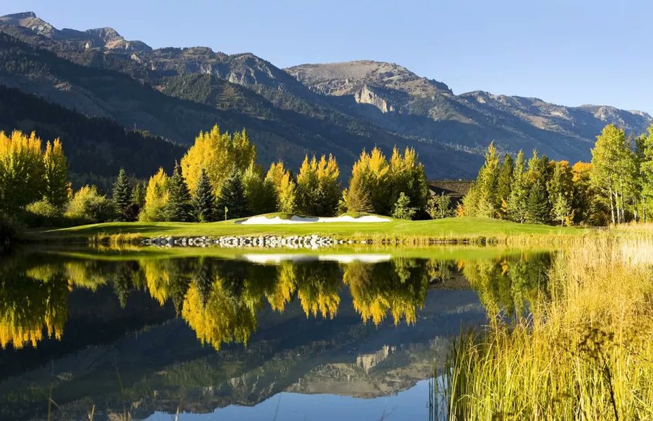 PureSwingGolf_'s tweet photo. Teton Pines Country Club Jackson Hole, Wyoming
Par 72
7,402 yards

The course sits at the base of the Teton Mountain Range, offering panoramic views of peaks often with snow even in early/late season. This course is just beautiful and gives you amazing scenes of the mountains. This one is a must!
#golf