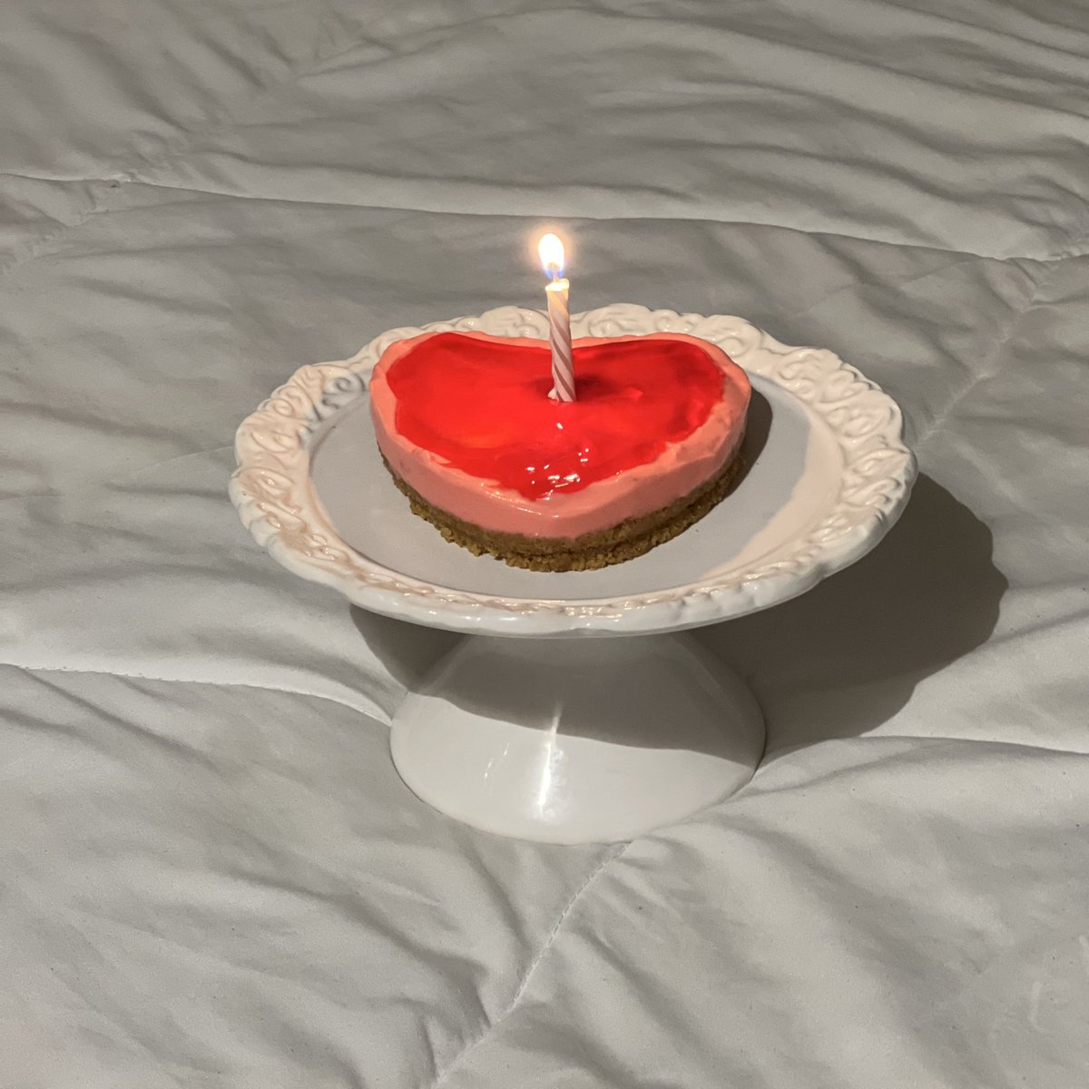 𝐲𝐚𝐬𝐢 𝐭𝐚𝐞𝐡𝐲𝐮𝐧𝐠'𝐬 𝐰𝐢𝐟𝐞 tweet media