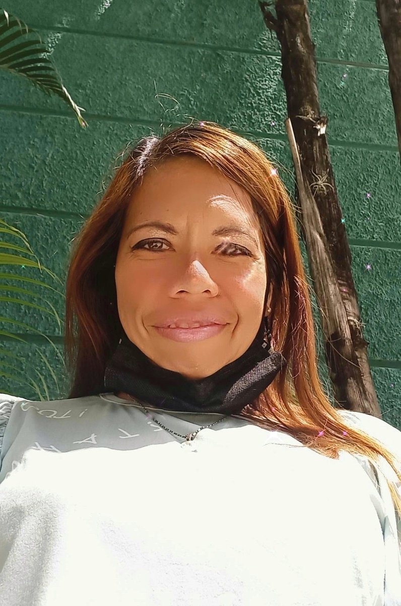 yolucecita's tweet photo. Wuenas mis Xseros. Mi #TBT En tiempos de Coronavirus y con la boca pintada 😜 Echando Papel y Lápiz. Vida y Salud👆🏻😎
#TBT #TBThursday #RecordandoAndo #Coronavirus #EchandoPapelYLapiz #Virus #Tapabocas https://t.co/l1sboEY3bI