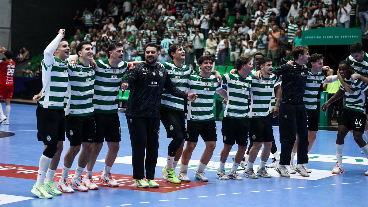 Que noite no Pavilhão João Rocha! O #AndebolSCP venceu o Veszprém HC por 33-32, na 5.ª jornada da EHF Champions League! 👏