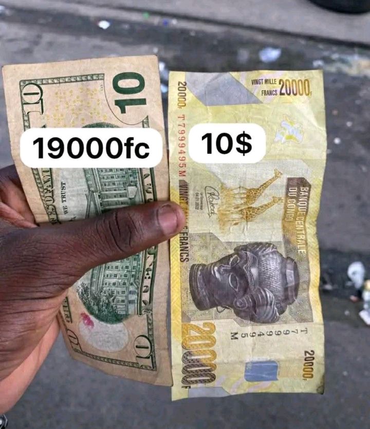ChrisMukeb10421's tweet image. Baisser le dollar pour calmer les apparences, mais sans soutenir nos PME, nos jeunes et nos mineurs artisanaux, c’est juste maquiller le problème. La vraie solution ? Développer l’économie, pas manipuler le taux. #RDC #FrancCongolais »
#BCC #Kinshasa
