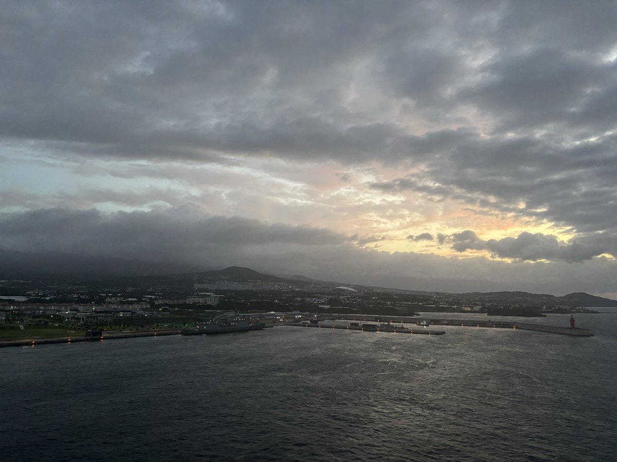 韓国ついたけどマジで飯食べに行くか悩む
とりあえずおはカジいってこよ