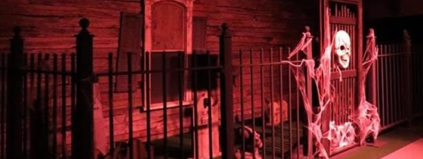 DestinationsPod's tweet photo. In Harmony, MN a group of volunteers turn their love for Halloween into a haunted house that helps fund local arts &amp; music programs. Jay Masters, President of Monster Bash Inc shares how it started &amp; why this tradition has become a powerful force for good. https://t.co/5OinvnAAtf https://t.co/ho7c4zNiyI