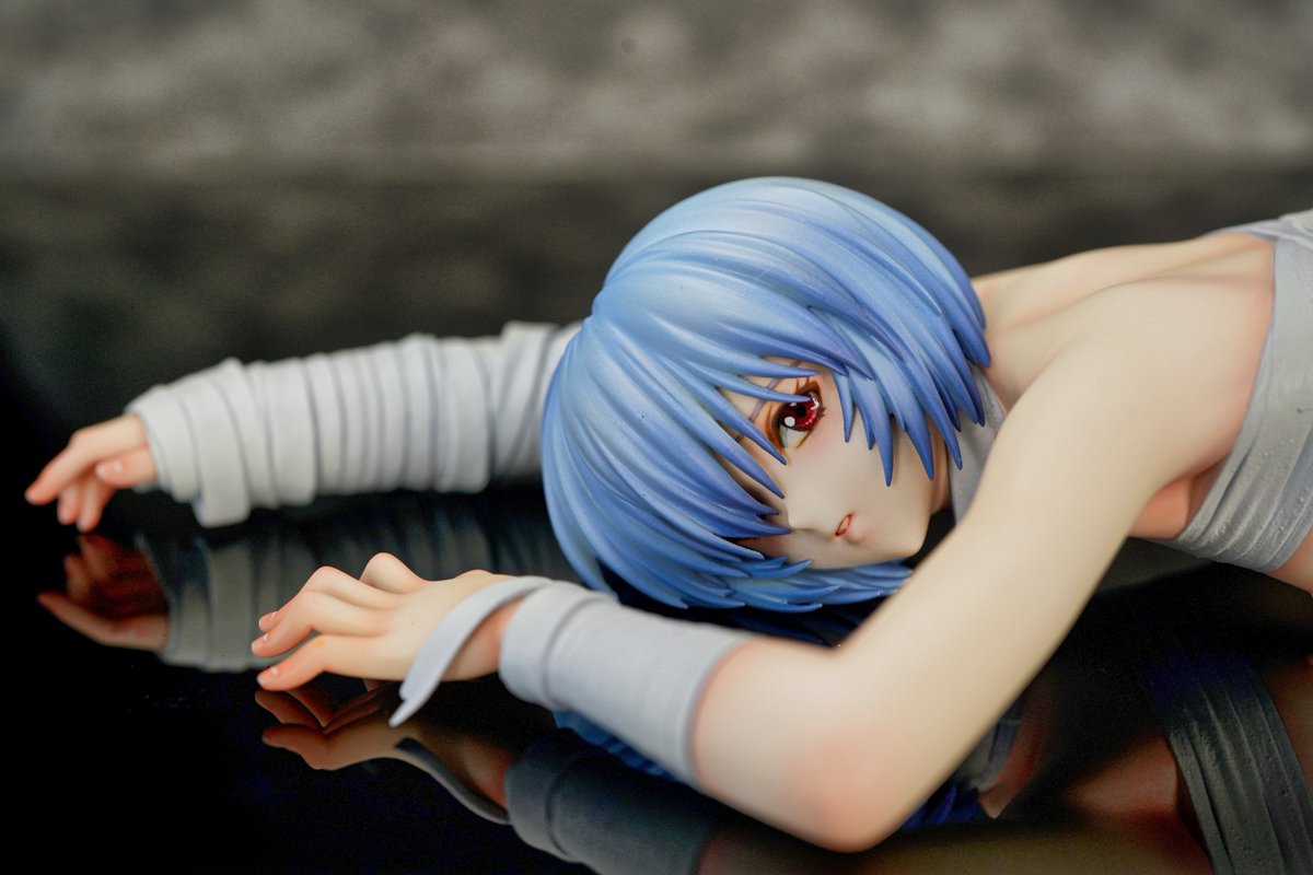 #処女作と最新作を並べてはる
←１５年前　→現在