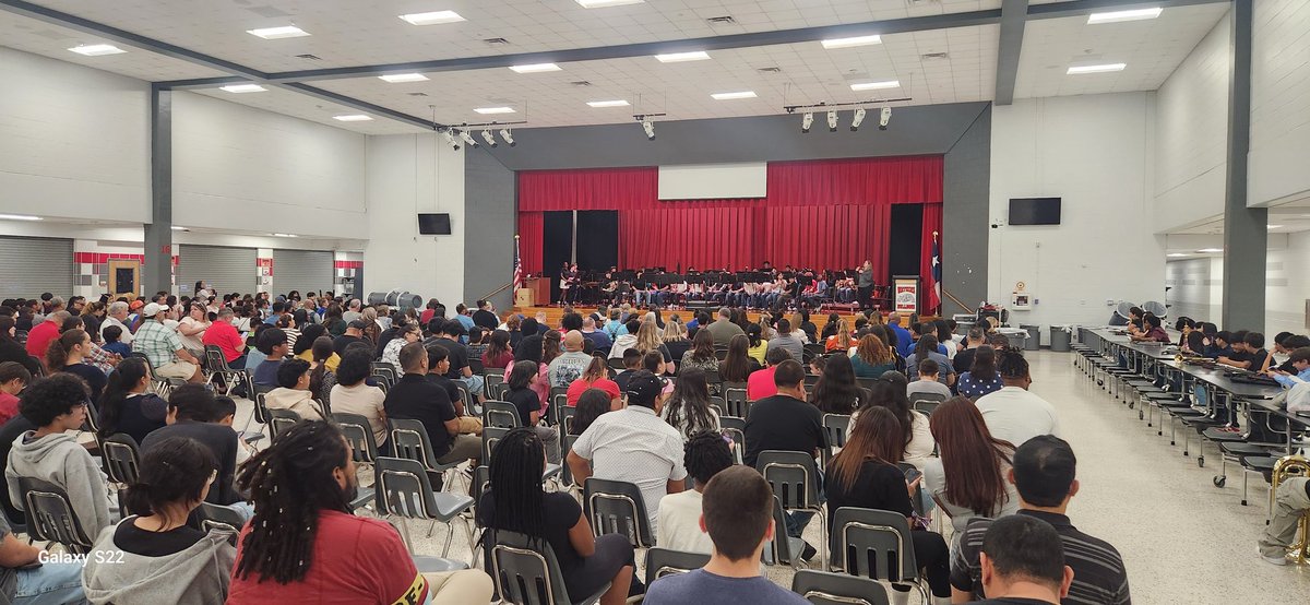 Crystal Elolf tweet media