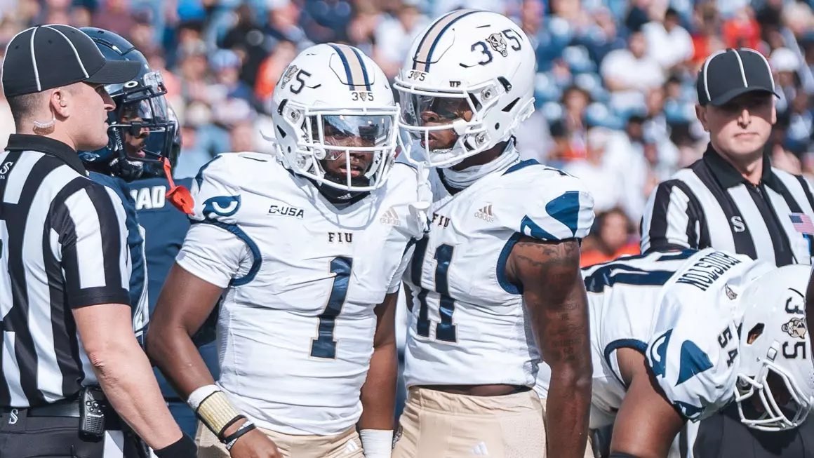 FCRecruits's tweet photo. We Are The Home Of D1 Recruiting ‼️

C/o 26, 27, 28 &amp; 29! If You Are Interested In Being Recruited By Florida International ( @FIUFootball ) COMMENT film, RETWEET &amp; DM us. We Are Sending Over Playmakers For Evaluation.

Let’s Discuss Recruiting!
@HCWillieSimmons 

#TheHome🏭 https://t.co/v2bh0X9L5N