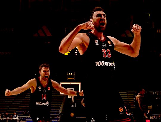 Με σένα δεν φοβάμαι τίποτα ❤️ 

#OlympiacosBC