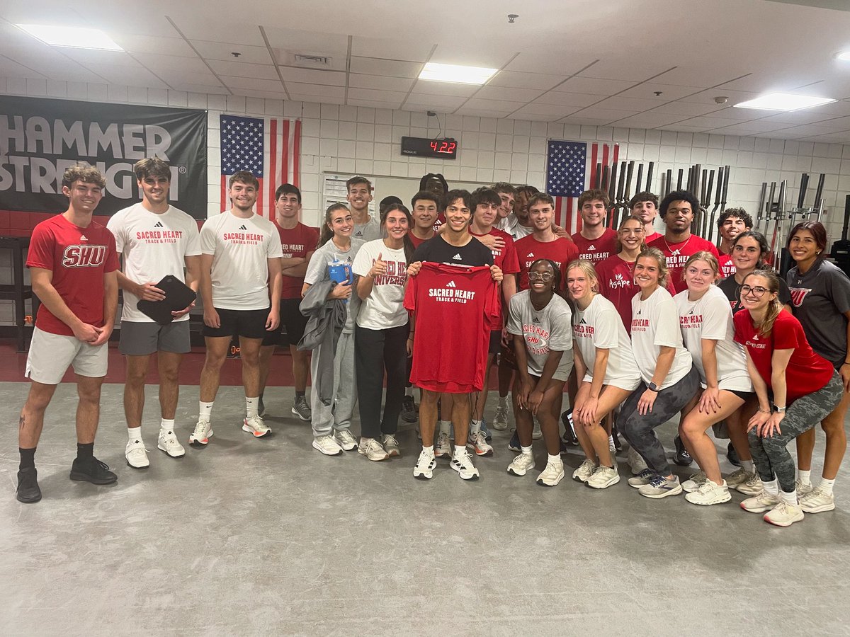 coachhyatts's tweet image. @SHUBigRed TF made it official today! So glad to have new Strength and Conditioning Coach, Donny Croft, as part of the SQUAD! 🫶🏾🫶🏾🫶🏾
Phenomenal Coach! #gains #functional_programming #ENERGY #wintheday