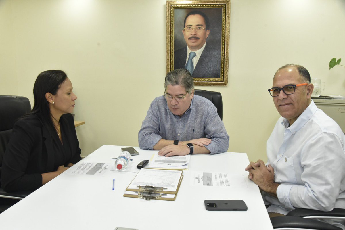 La Comisión Permanente de Asuntos Marítimos, presidida por el diputado Miguel Bogaert (<a href="/MiguelbogaertRD/">Miguel Bogaert Marra</a>), inicio de la lectura del Acuerdo en el marco de la convención de las Naciones Unidas sobre el Derecho del Mar, relativo a la conservación y el uso sostenible de la diversidad