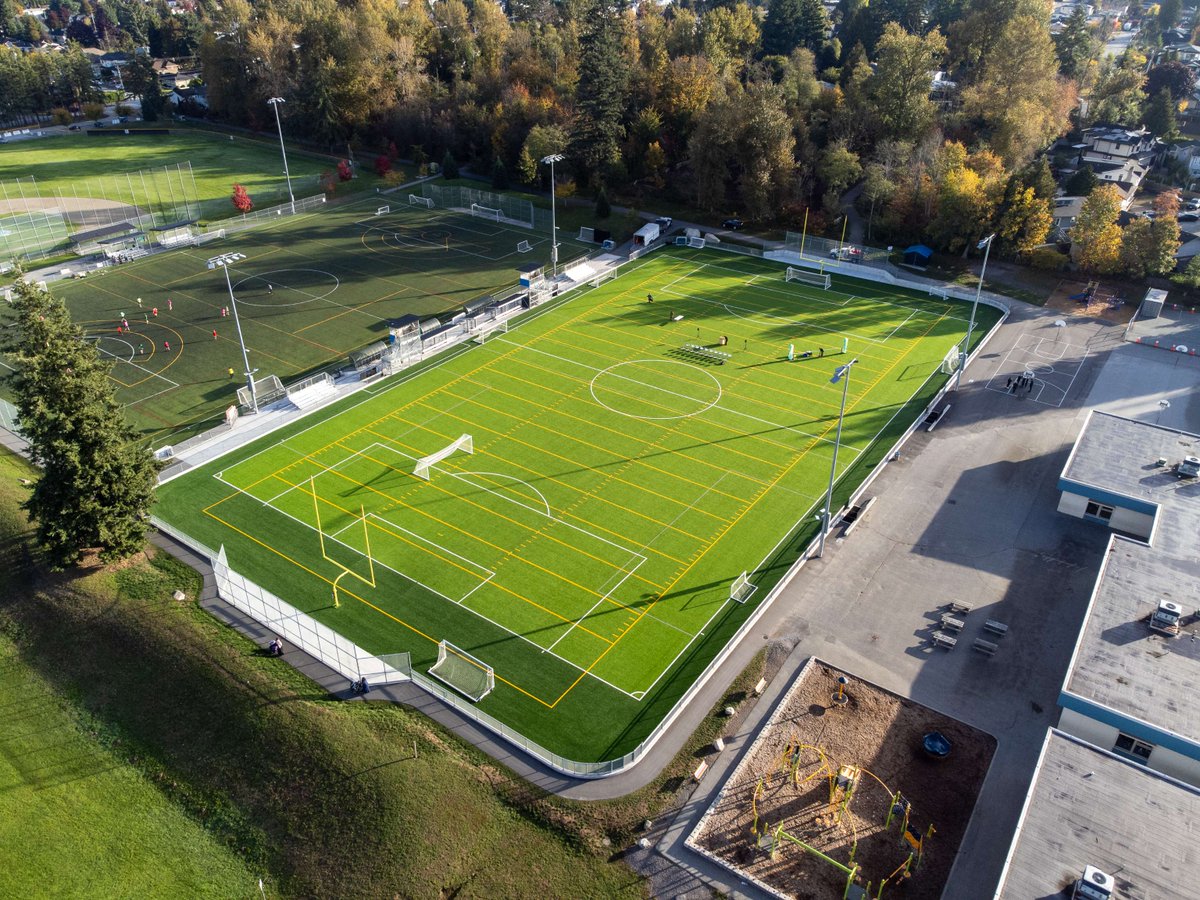 Another exciting day for Delta as we celebrated the opening of a new turf field at Mackie Park! 

Thanks to an investment from the BC Growing Communities Fund, this project shows what can happen when we team-up to invest in healthy, active communities.
🔗 delta.ca/News