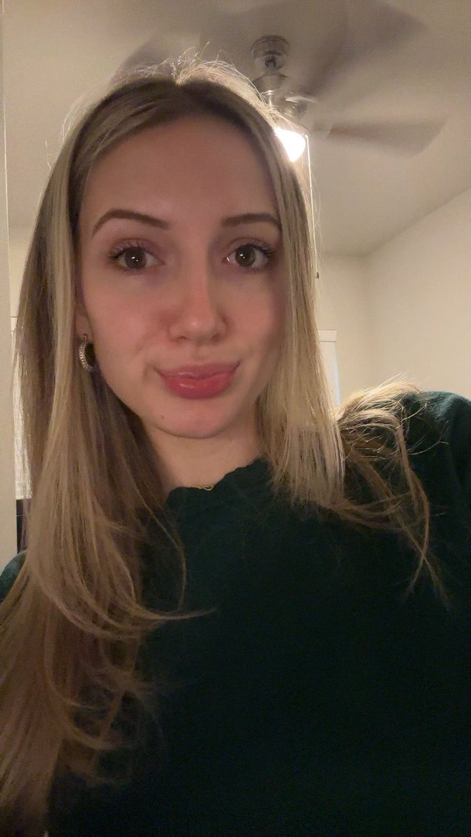 TwitchCon tomorrow :) 💜🛫🌴🥛