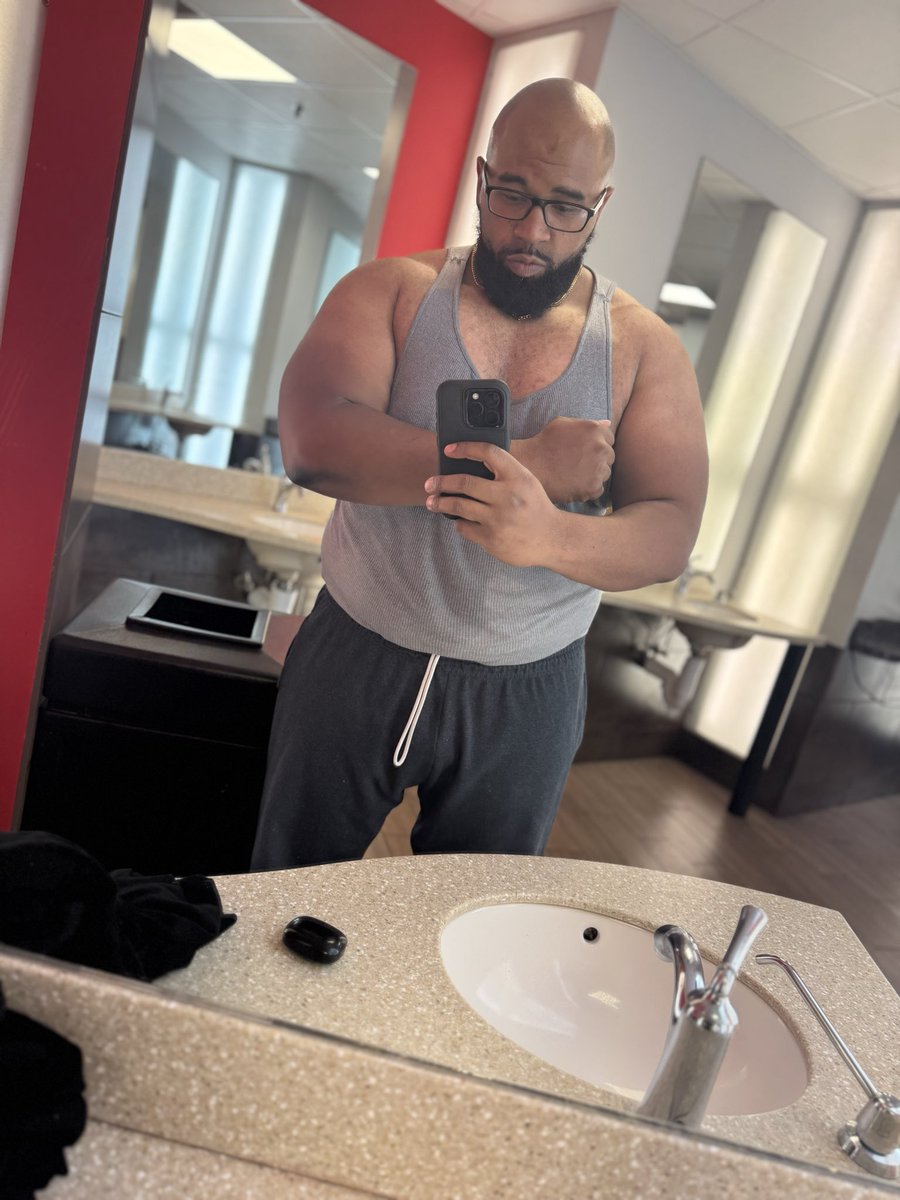 THEREALMRPENN's tweet image. Heard you were looking for me 😌