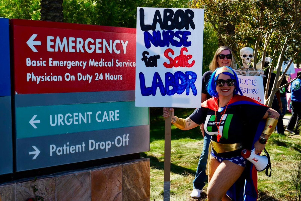 AFSCME's tweet image. Safe staffing is on the line. Patient care is on the line. And, so are 31,000 @unacuhcp Kaiser Permanente health care workers! Stand with us. #TogetherWeRise #KaiserStrike #UNACUHCPStrong