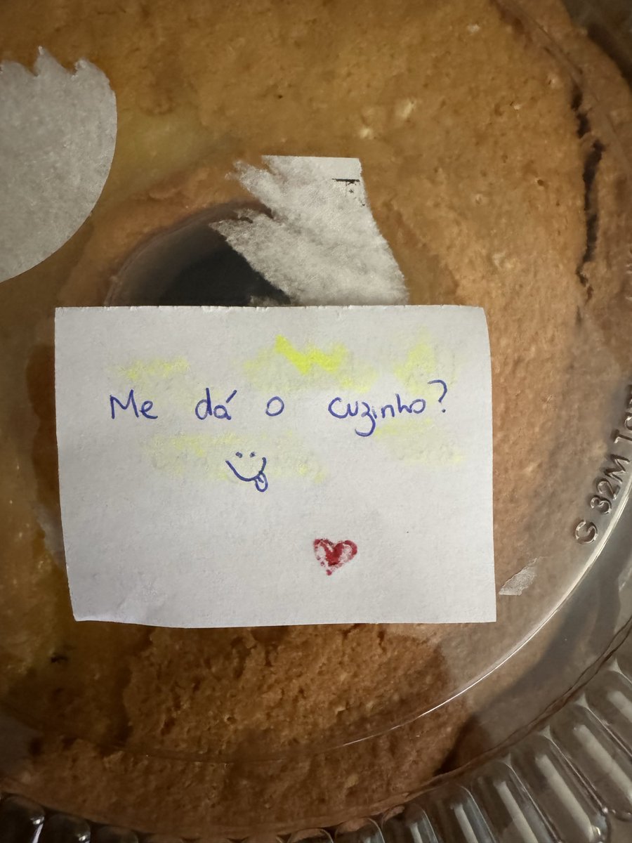 Eu lendo: 🥰🥰☺️😘🥹🤨😱🤭🌝