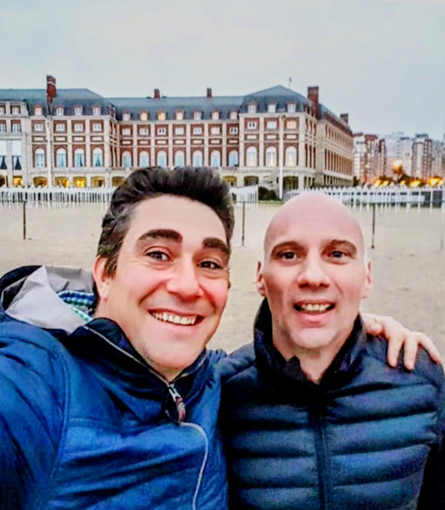 Muy feliz cumpleaños querido amigo!!! Compartimos muchas pasiones pero fundamentalmente nuestro amor por la Argentina! 🇦🇷🇦🇷🇦🇷🇦🇷 Q lo pases genial Javier Iguacel!
<a href="/JavierJiguacel/">Javier Iguacel</a>