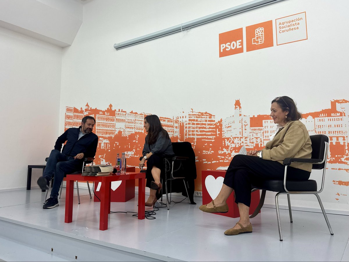 Presentación do libro 📚 “Me robaron el futuro” do compañeiro <a href="/CesarJRamos/">Cesar Ramos</a> nunha especial conversa 🗣️ con <a href="/inesreygarcia/">Inés Rey</a> e <a href="/OTaboadela/">obdulia taboadela</a>

Grazas por acompañarnos! 🌹