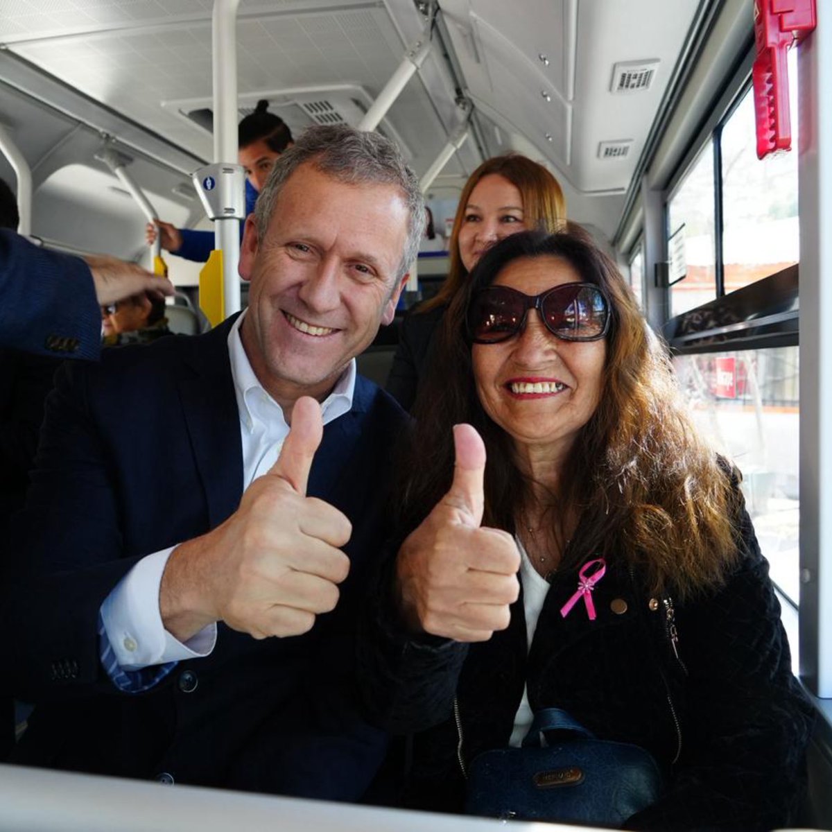 No quiero terminar el día sin hacer una reflexión sobre lo que significó el hito de iniciar la operación de 121 buses eléctricos hoy en Copiapó. La ciudad cuenta ahora con el transporte público mayor más moderno de Chile. ¡Y el único 100% eléctrico en todo Sudamérica!

🧵1/4