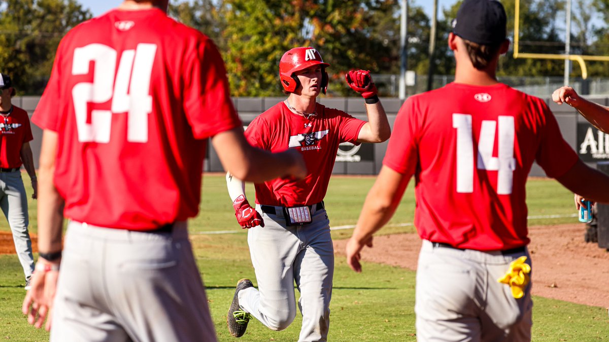 𝙎𝙝𝙤𝙬𝙞𝙣' 𝙤𝙪𝙩🎩⚾️

Thank you to Kelly's Big Burger for sponsoring this season's Scout Day!

🅱️🅰️🆖❗️ | #LetsGoPeay