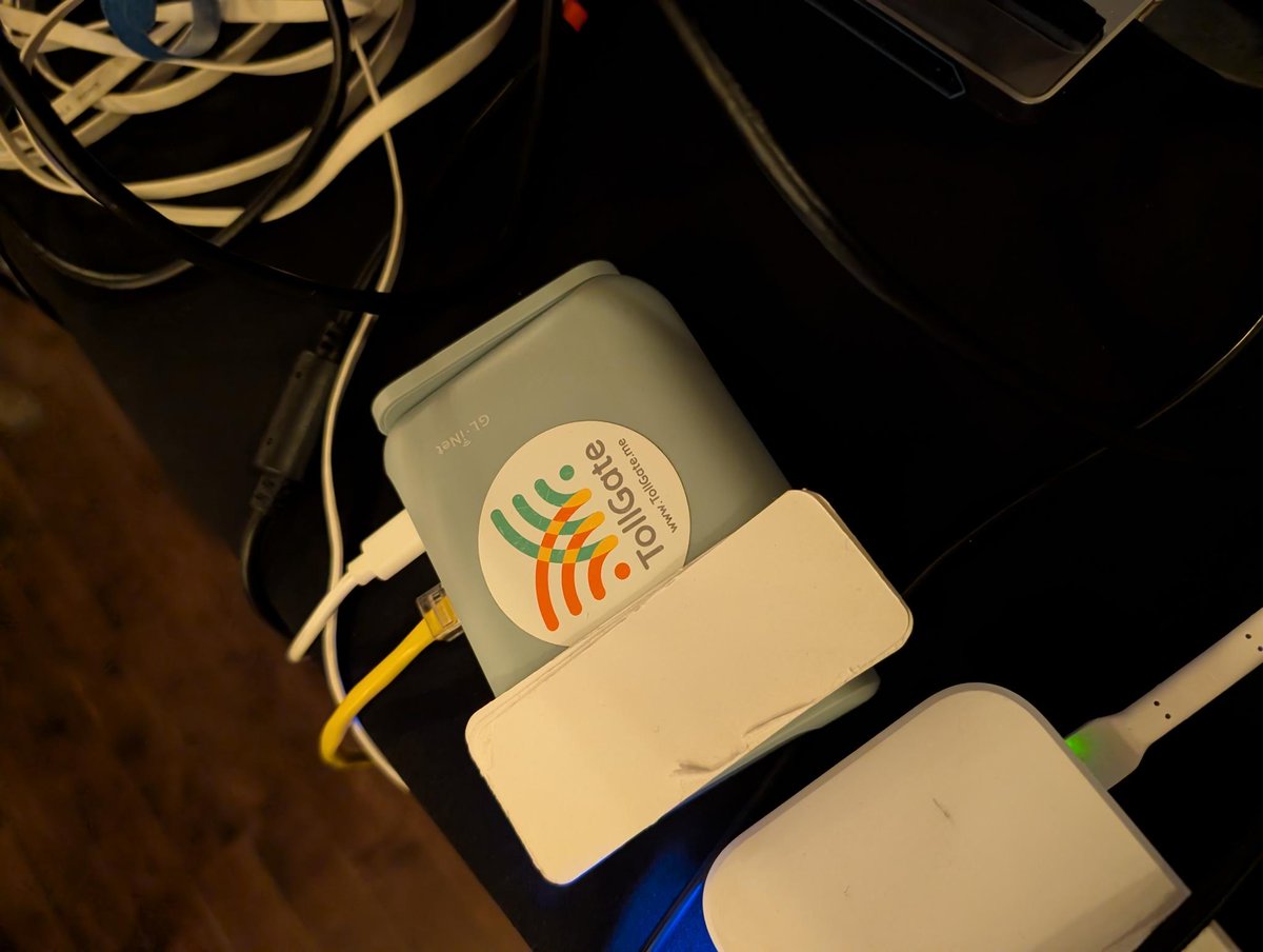 niftynei's tweet image. if you’re headed to the Canadian Bitcoin Conference this week, you can use ecash to buy some wifi time thanks to the TollGate team sending a router home with @Murdawk_Media from @btcplusplus in Berlin