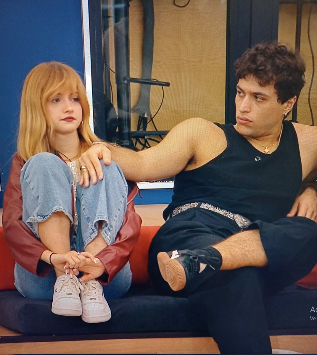 silvviacc's tweet photo. ellos son literalmente el trend de: mi amiga lucía va a enseñaros su colección de little pet shop y MÁS OS VALE que le digáis que es chulísima https://t.co/w11xq94OSH