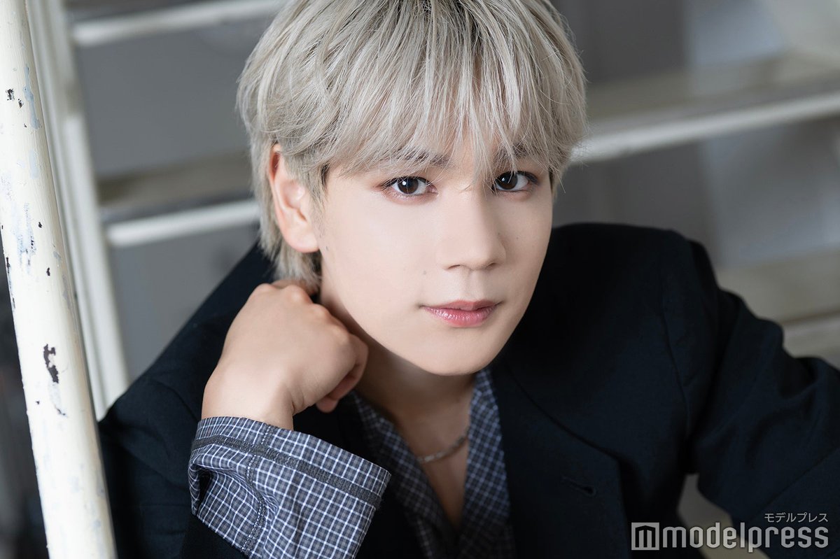 modelpress's tweet photo. 【「富士山と、コーヒーと、しあわせの数式」
JO1豆原一成インタビュー】

「海に眠るダイヤモンド」撮影前に迎えていた俳優としての転機、苦悩の末に気づいたことと変わらぬ闘争心

🔻撮り下ろし多数
https://t.co/xP7n4oHrEk

「芝居には“かっこつけ”はいらない」

@official_jo1 @MtFujiMovie1024 https://t.co/bk51NqHvTk