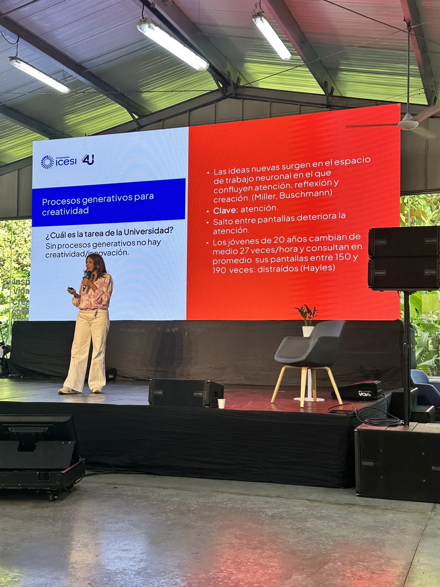 estebanpie's tweet image. En foro sobre el futuro de la Educación de #4U y el @TecdeMonterrey en @EAFIT nuestra Decana de Innovación Educativa @icesi, Ana Lucía Paz, nos resalta la centralidad de la lectura PROFUNDA y EN PAPEL para el pensamiento complejo, la imaginación, creatividad e innovación.