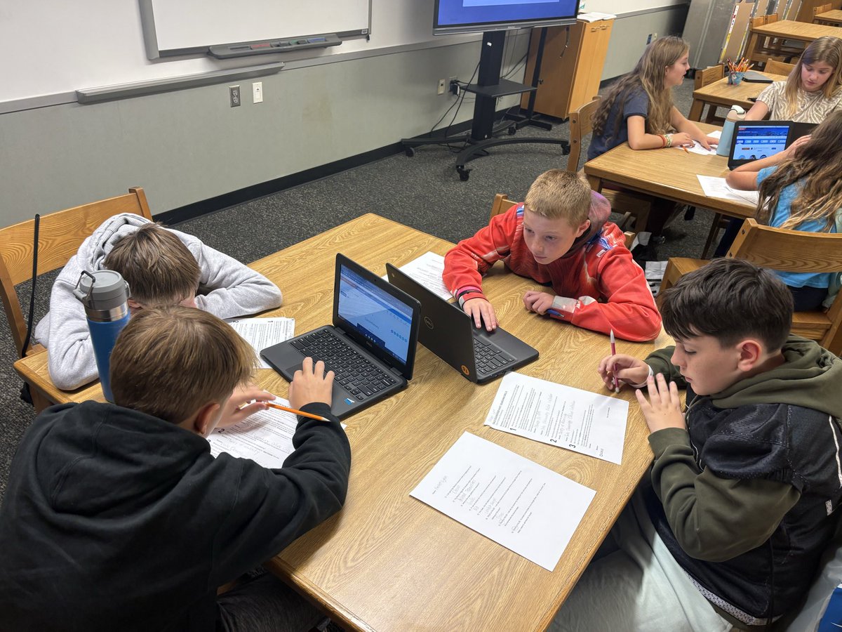 Research Day with the Achievers ❤️🖤<a href="/Noe_JCPS/">Noe Middle School</a>