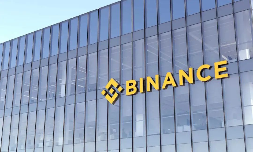 Binance waxaa ay bilowday in ay qof weliba usoo celiso lacagtii uu lumiyey habeen hore hoos u dhici taariikhiga ahaa ee dhacay, Dad badan ayaa account-koodii ku arkaya qayb kamid ah lacagahoodii oo looso celiyey. Laakiin waa dadkii Leverage isticmaalayey.