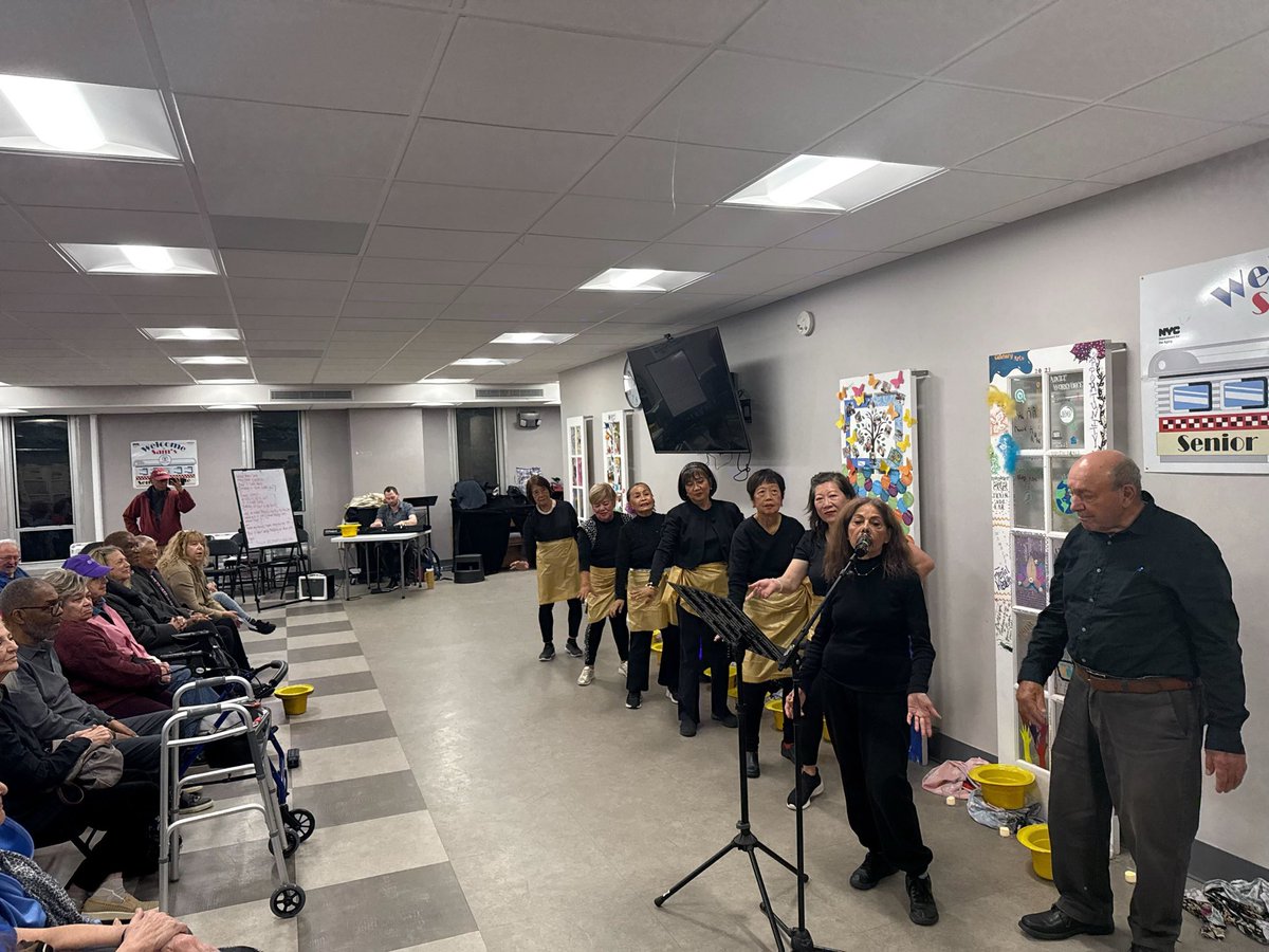 CMLindaLee's tweet image. Happy Senior Appreciation Month! Every October, it is a pleasure to join my colleagues in uplifting older adults in our community! Today, @QueensTheatre showed out strong and partnered with us to provide an afternoon of international cultural performances at @Commonpoint_Qns!