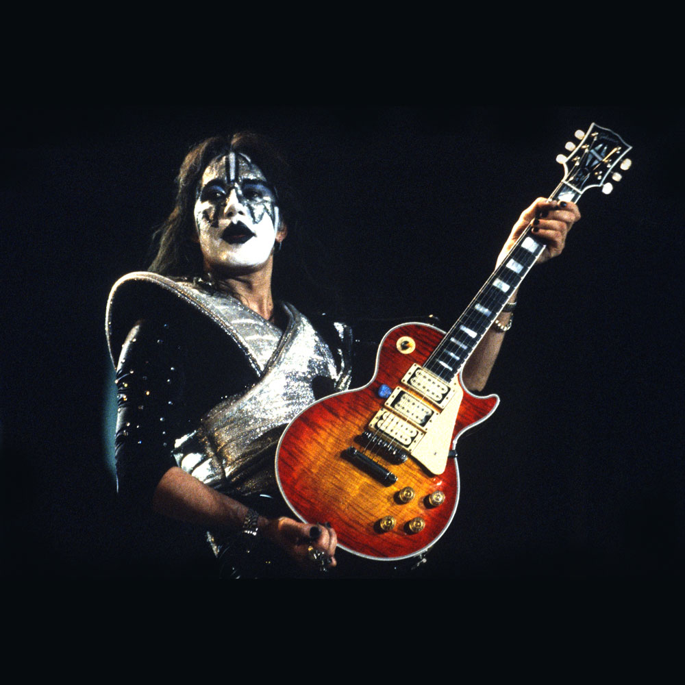 KISS legend ACE FREHLEY has died at age 74 following a fall revolvermag.com/news/ace-frehl…