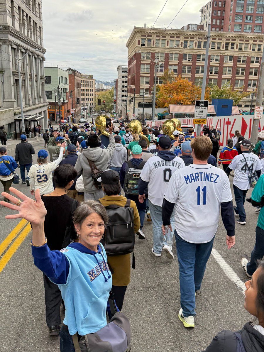 Sara Nelson tweet media