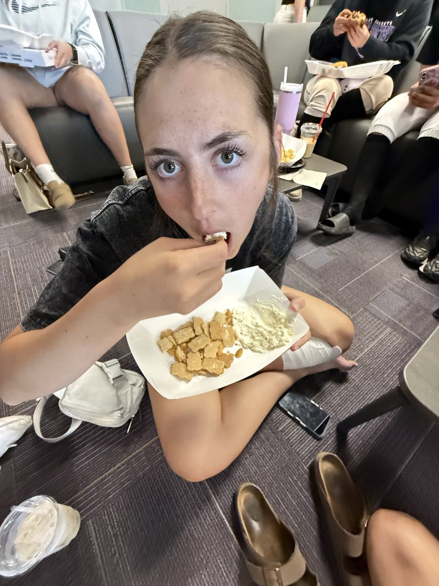 allison stinson tweet media
