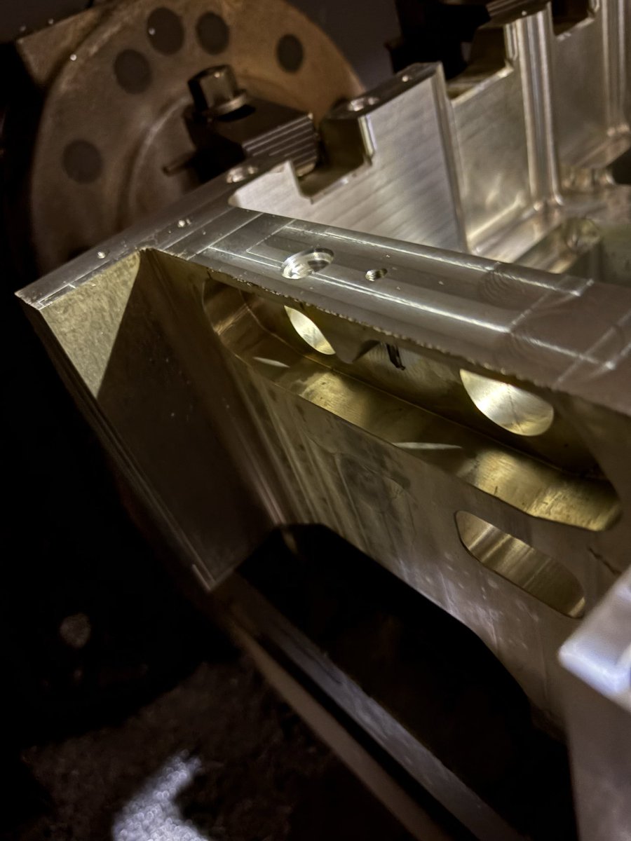 6日目
細かい仕上げ加工