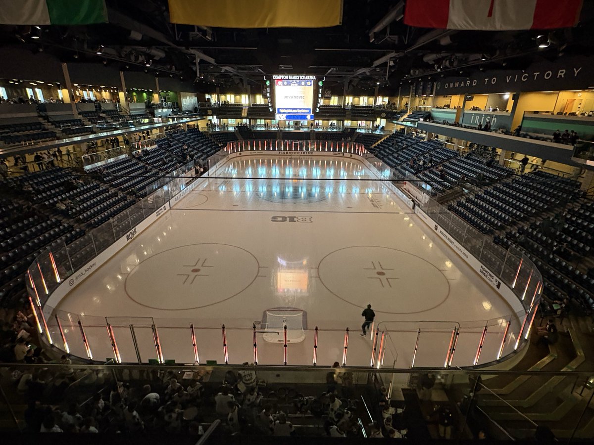TylerJReidy's tweet image. For the first time since March 1… it’s a Hockey Night in South Bend!

@NDHockey hosts St. Lawrence in the 2025-26 home opener, beginning a six-game stretch at Compton Family Ice Arena. It’s the Saints’ first trip to CFIA.

Pregame at 6:45 ET on @NotreDameRadio!