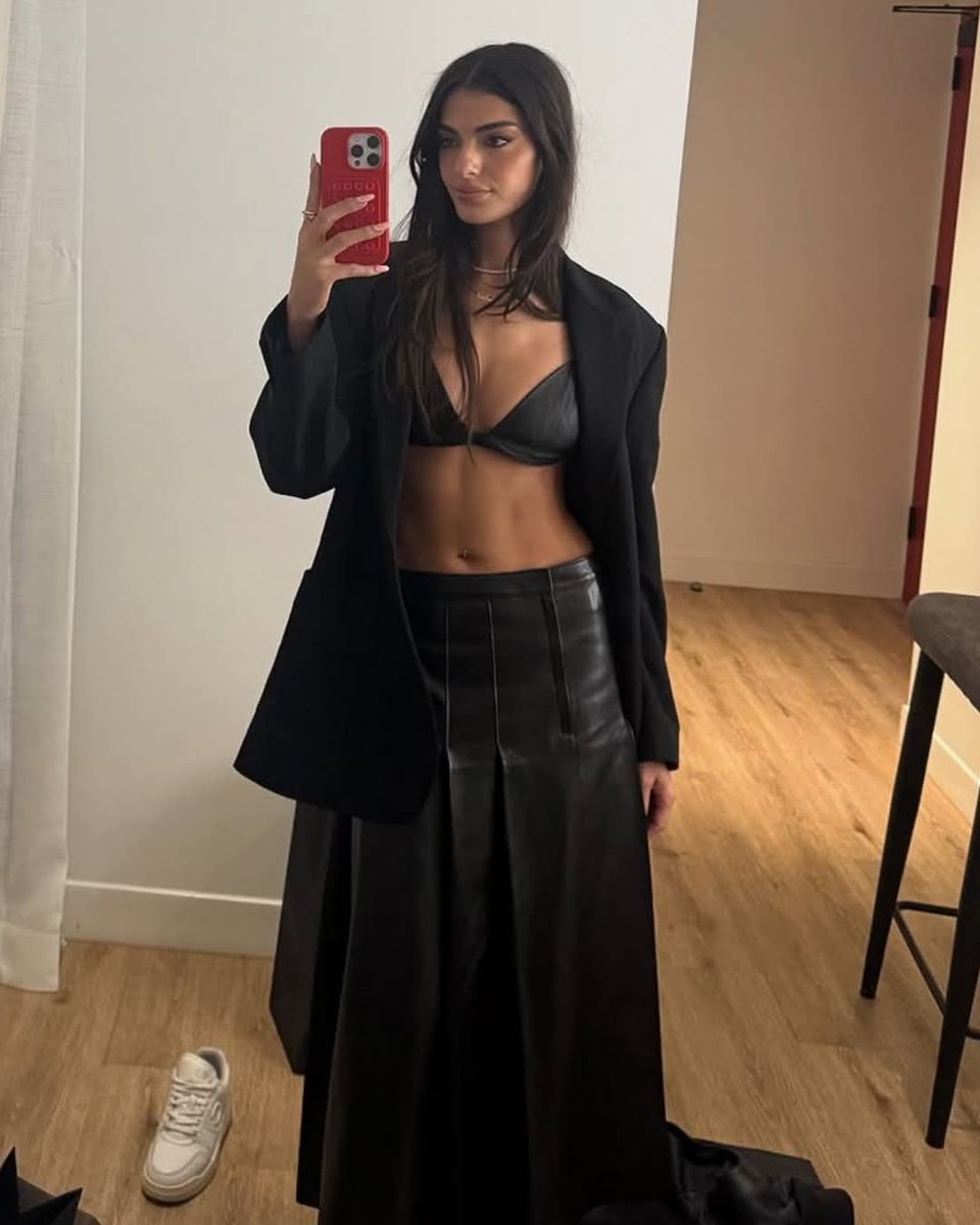 Toni B. |Not @ToniBreidinger.| tweet media