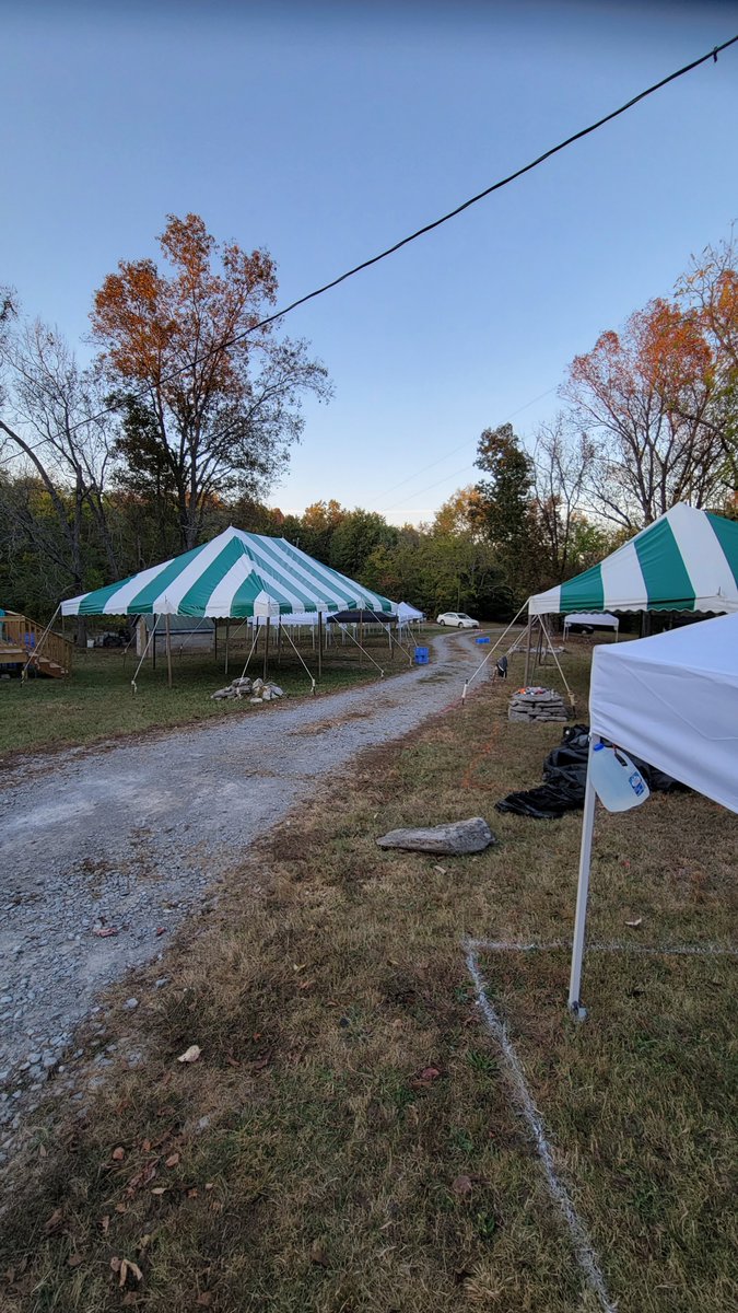 DbJared's tweet image. BACKYARD 101 - a Thread.
Big's Backyard Individual Championship starts this Saturday. In this thread, I will give you the basics of the backyard format. I'll also tell you a bit about how we got to this point, who to watch out for, and points to pay attention to.
I'll include…