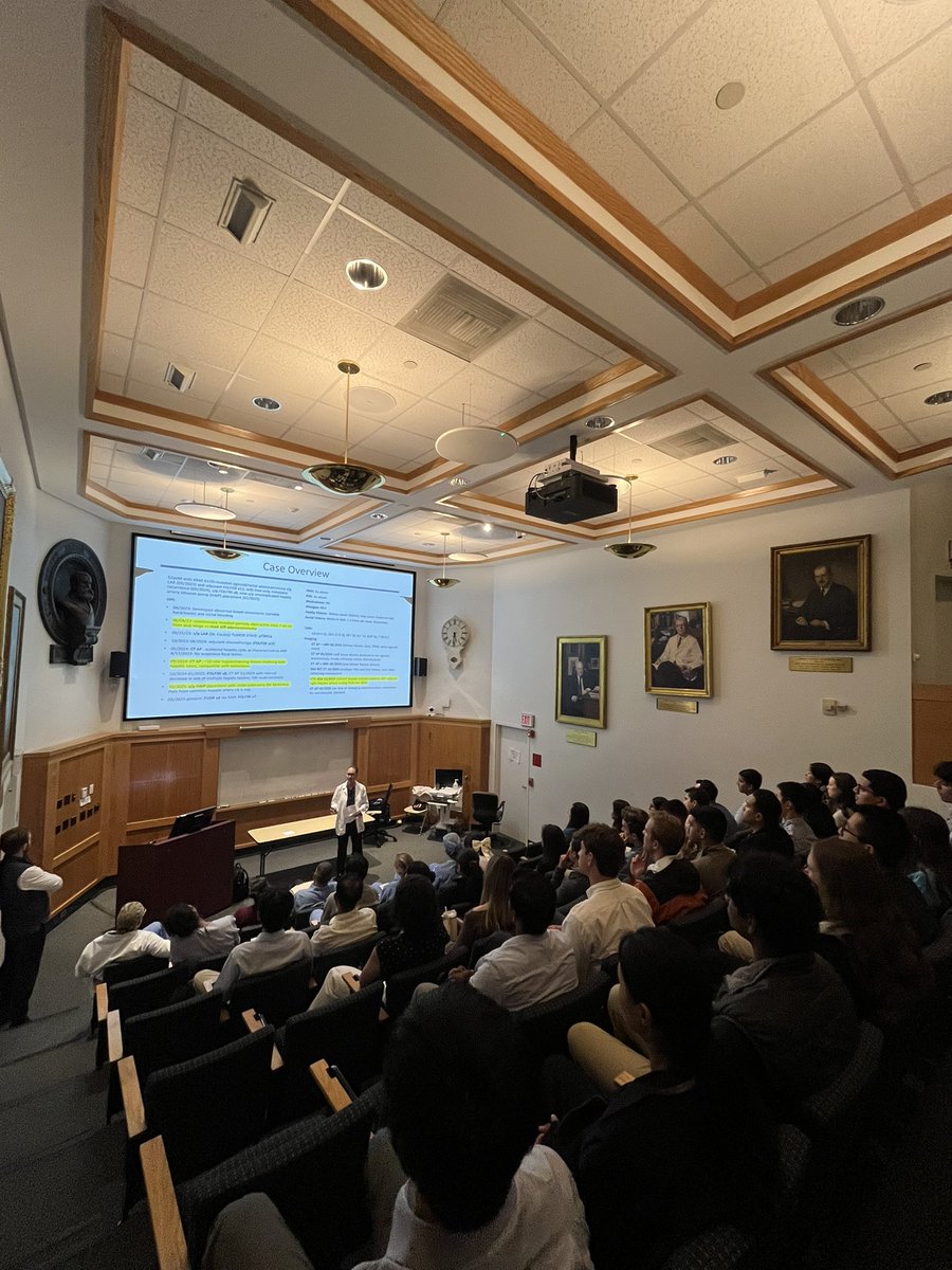 Throwback to a full house during our first MGH Austen Surgical Society Grand Rounds of the year!🔥Third-year medical student Zoe Ingram led an excellent case discussion on the use of hepatic artery infusion pumps in colorectal cancer with liver metastases. <a href="/MGHSurgery/">Mass General Surgery</a>