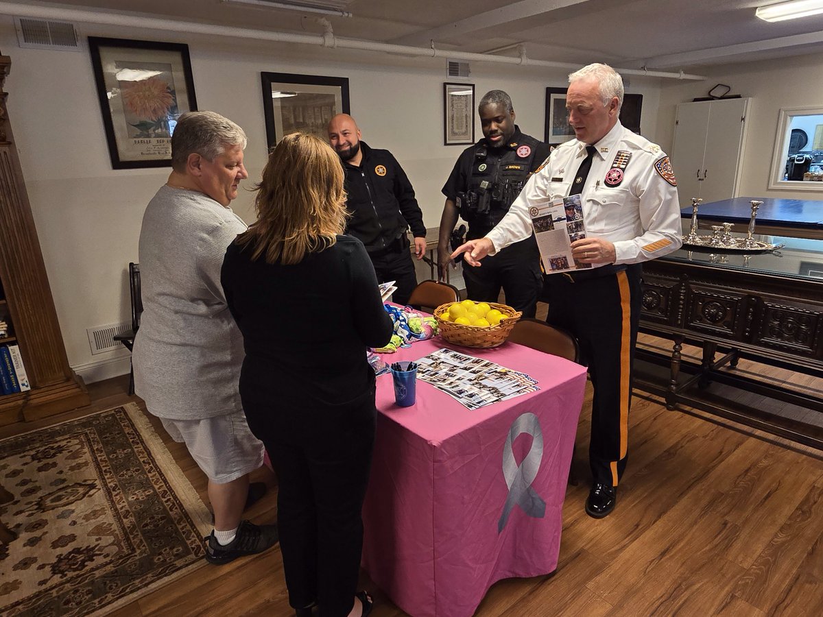 BillSchievella's tweet image. Sheriff Darrin Russo and our Community Outreach team enjoyed spending the afternoon providing educational programs at the Masonic a lodge in Bernardsville. Thanks for the invitation to connect with friends and neighbors. #scsoprotectingandconnecting @SCSheriffs