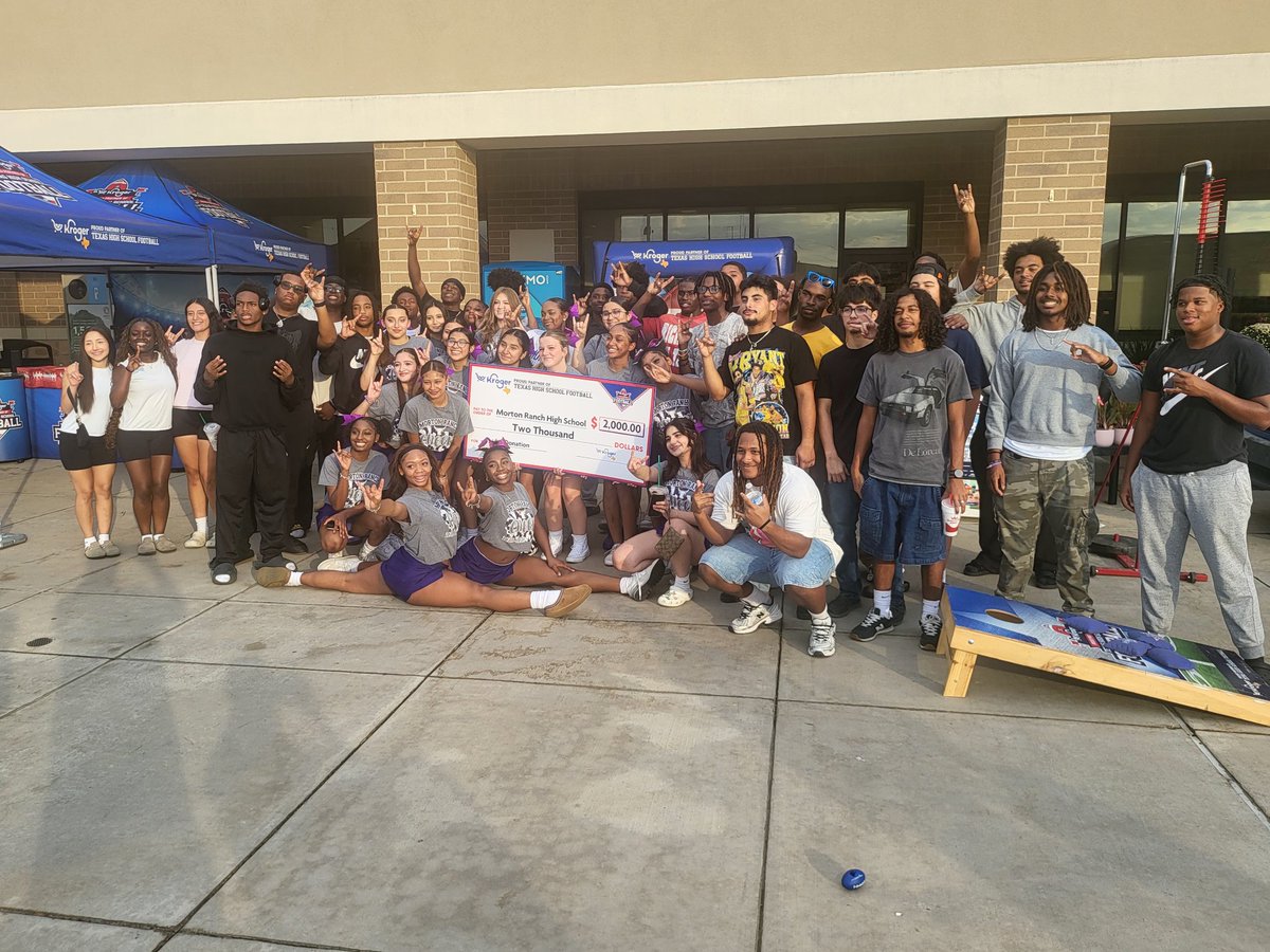 Mavericks supporting Mavericks! 💜🤍 <a href="/mrhsmavscheer/">Morton Ranch HS Cheerleading</a> <a href="/MRHS_MavsFTB/">Morton Ranch Football</a>