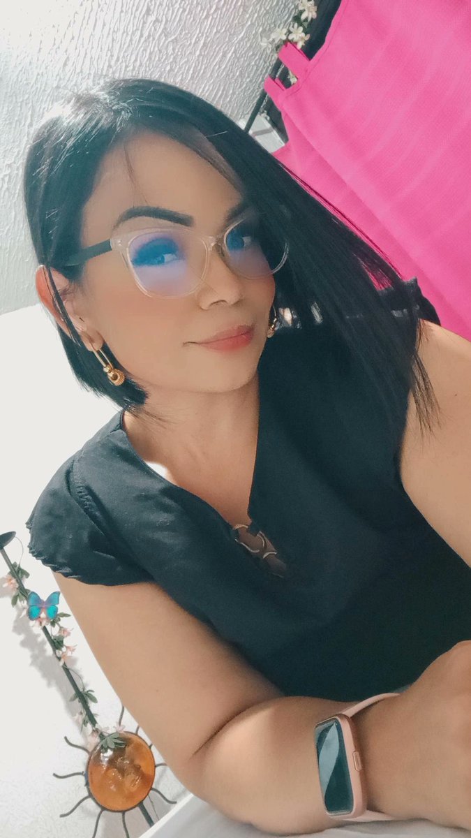 Ana latina gurú del sexo (@analatinax) on Twitter photo 