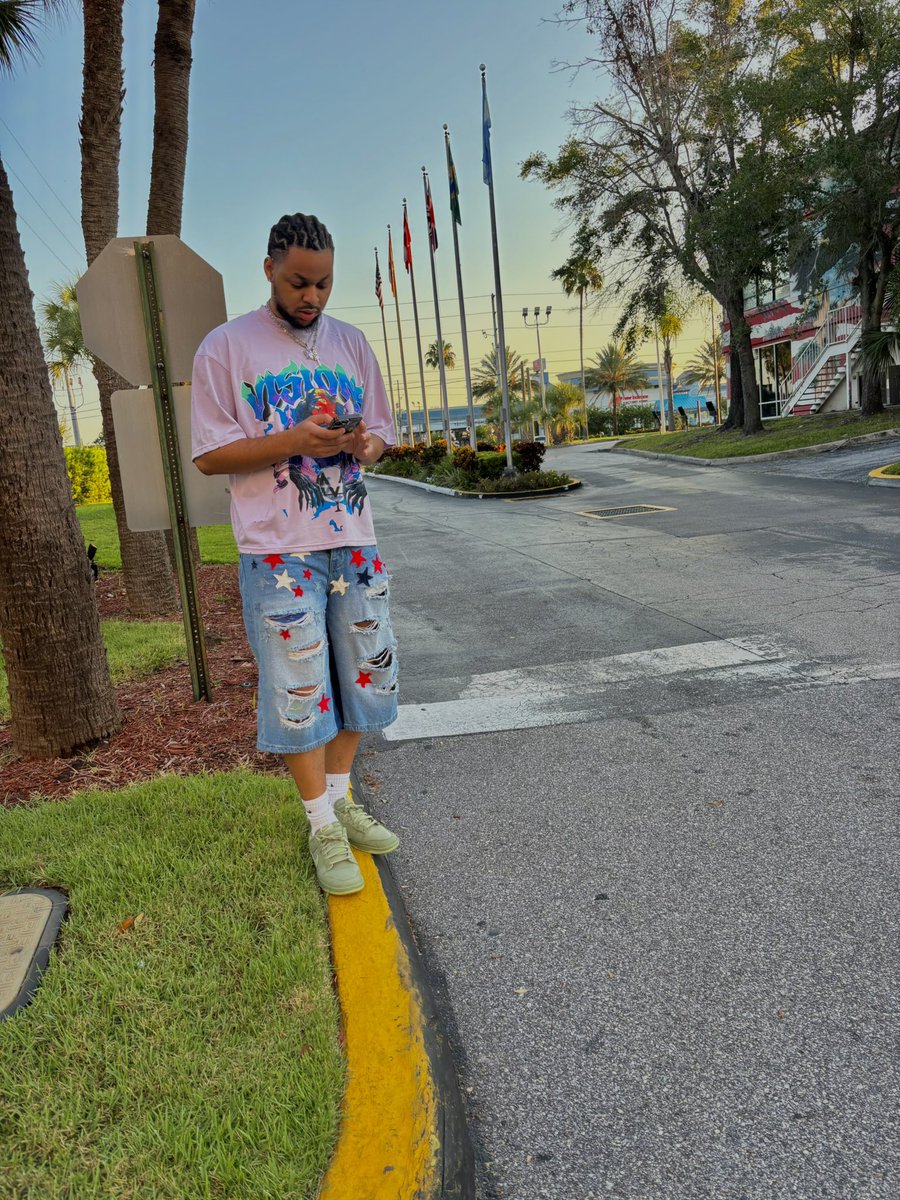 bj 🌊 tweet media