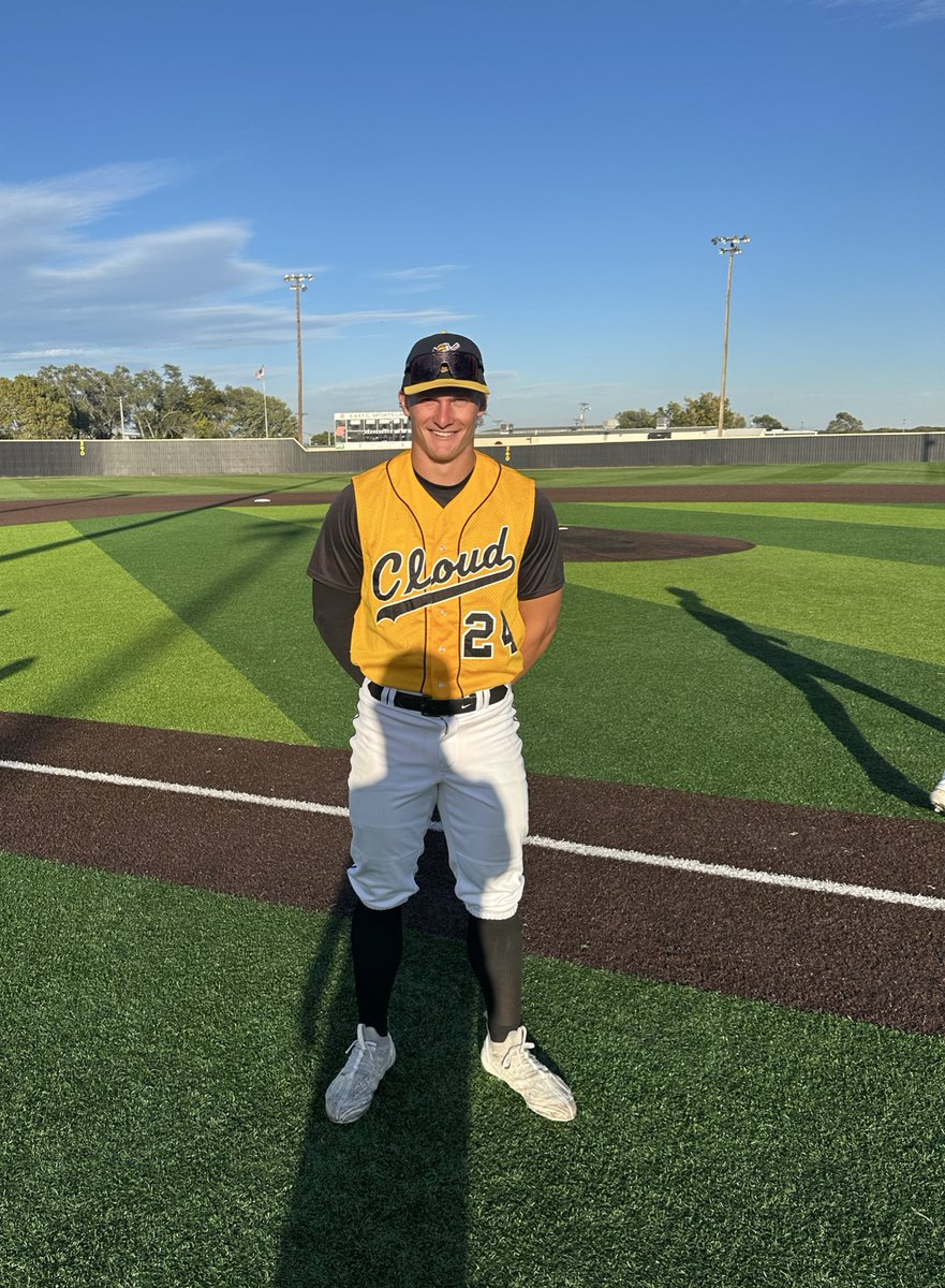 cloudbaseball's tweet photo. GOLD team takes game one by score of 10-2. 

Winning Pitcher:  Fr. RHP Reid Beck
3.0 ip, 0 hits, 0 runs, 4 K’s

Gm 1 MVP: Fr. UTIL Kale Koch
3-3, 2B, 4 RBI

Game 2 will start at 4pm tomorrow. https://t.co/PpOZ76FyzH