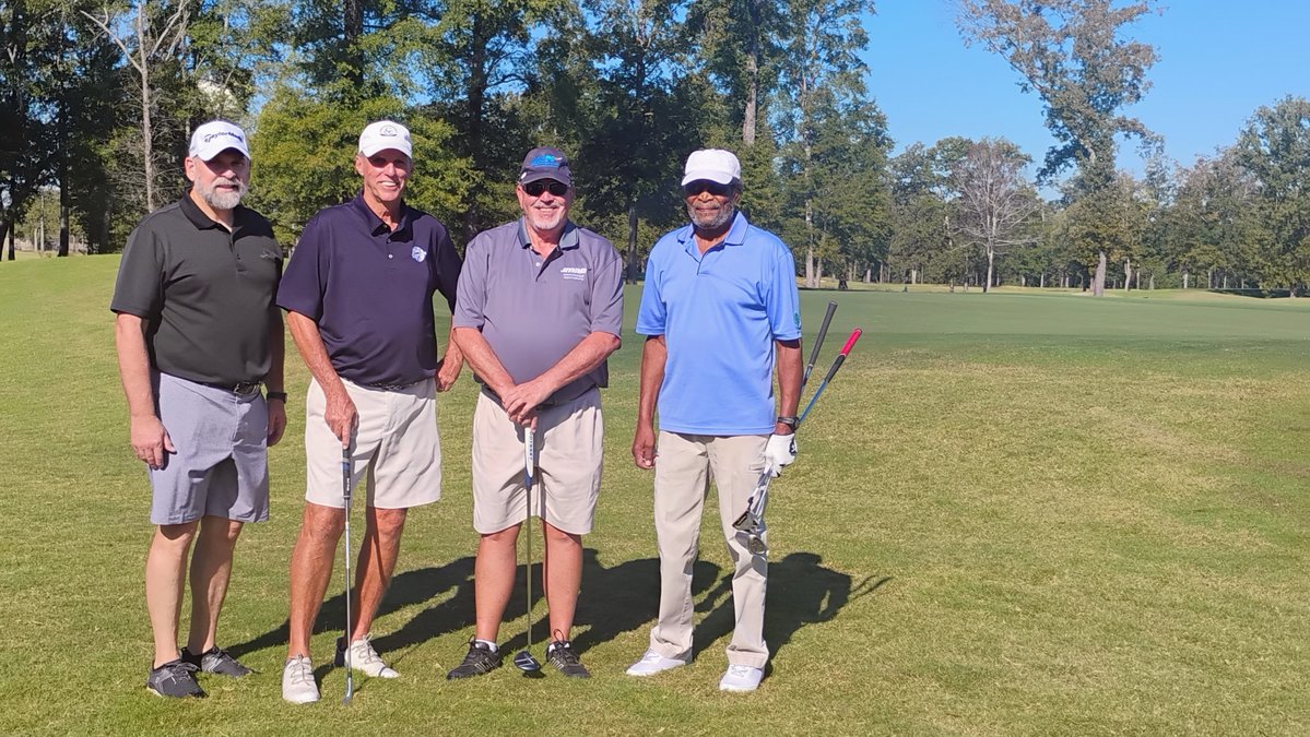 JacksonAirports's tweet image. ⛳ JMAA was proud to participate in the CMPDD Drive Away Hunger for Seniors Golf Tournament at The Refuge Golf Course! Supporting our community and helping neighbors in need — one swing at a time! 💙 #JMAACares #CommunityStrong #FlyJAN #DriveAwayHunger #HKS