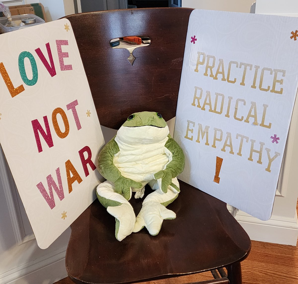 charlotte -{RESCUE NEW COLLEGE} pelha tweet media