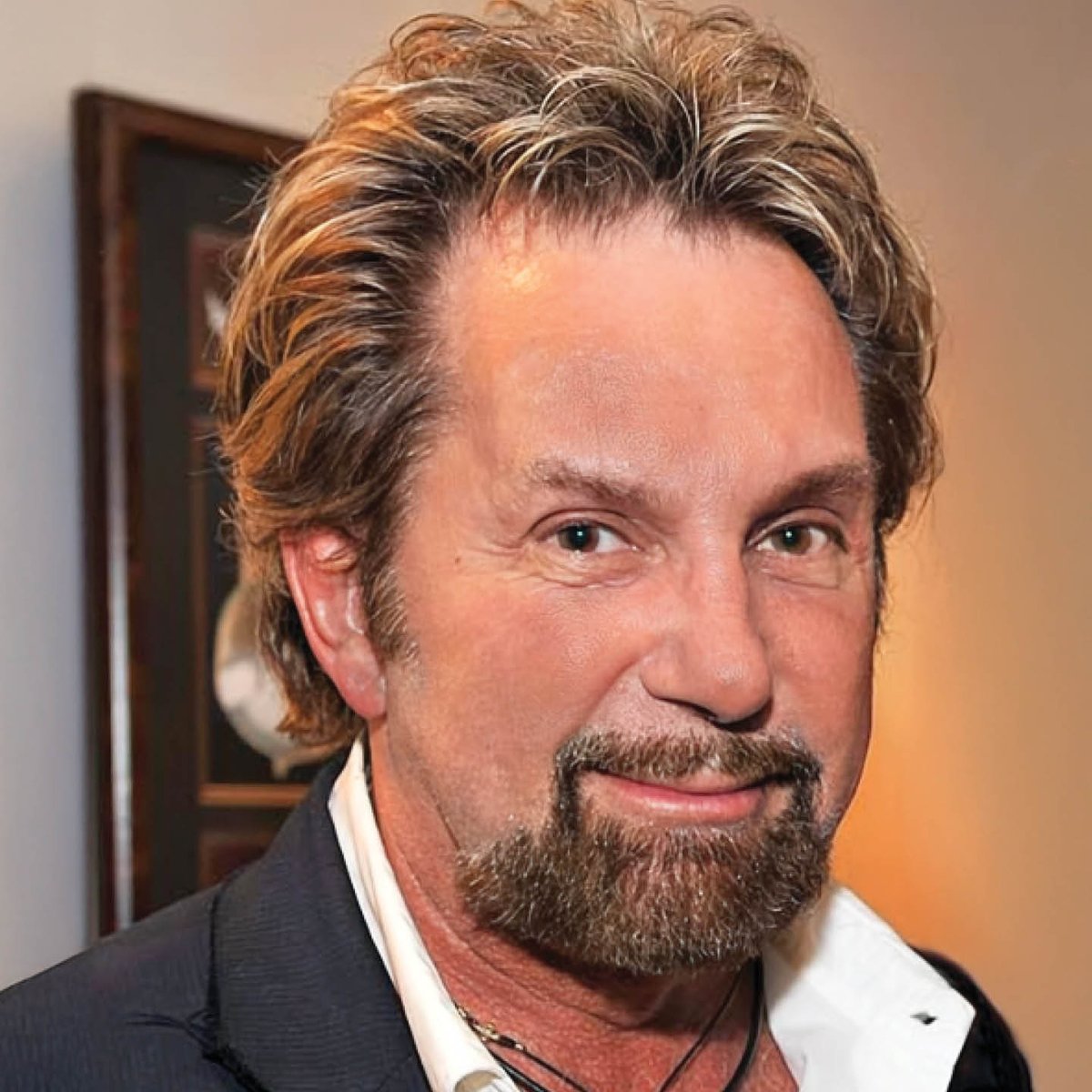 Few record producers have balanced extraordinary commercial success and critical acclaim as Tony Brown. He’ll be inducted into the Country Music Hall of Fame on Sunday, October 19.