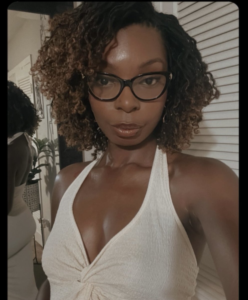 Thank God for my locs. Haven’t known a bad hair day since I installed them